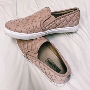 Steven madden slip on size 7.5 light pink